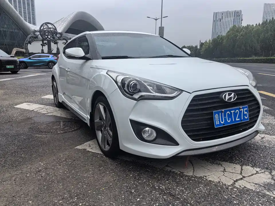 Hyundai Veloster