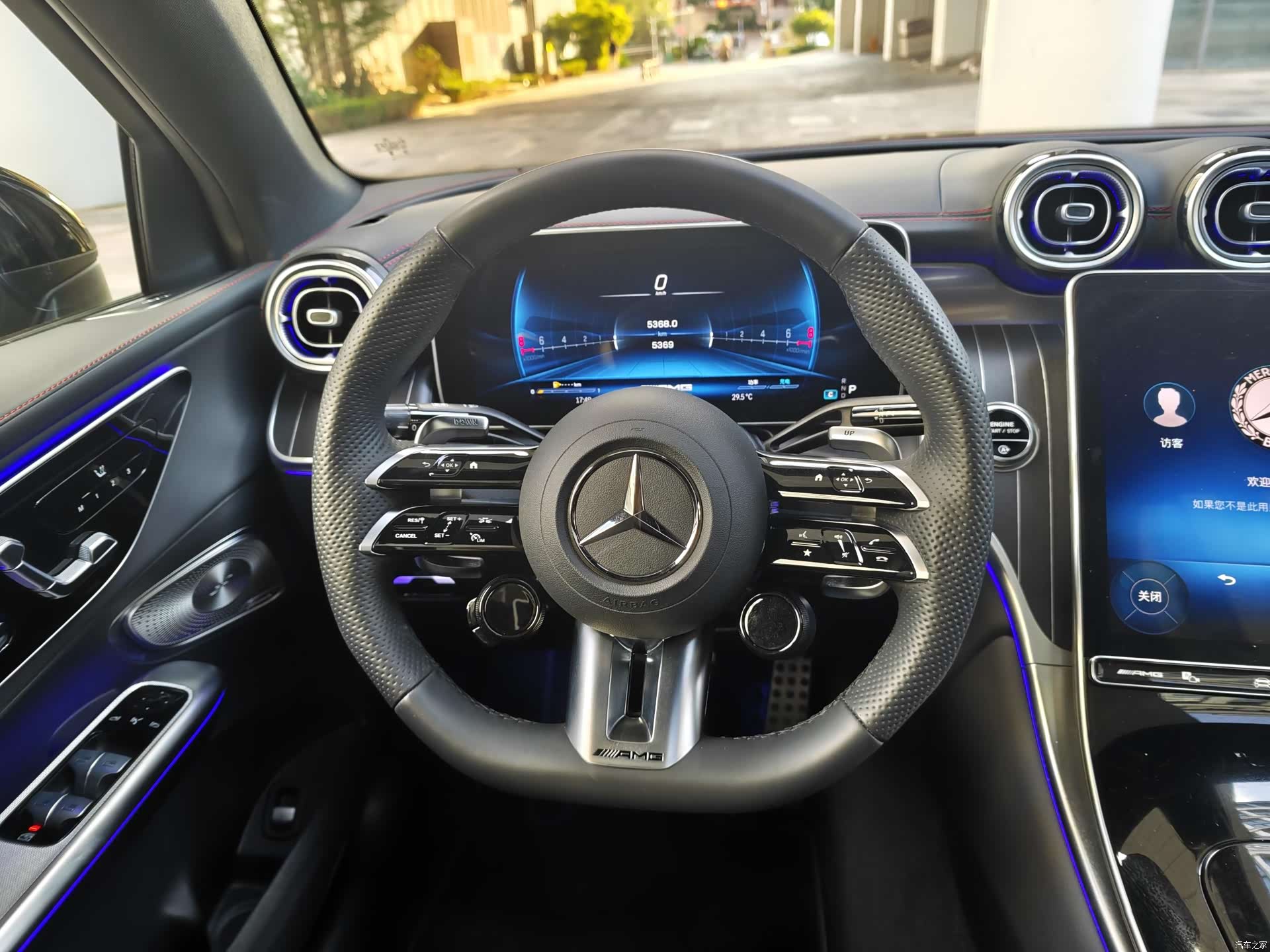 Mercedes-Benz GLC, 2025 18