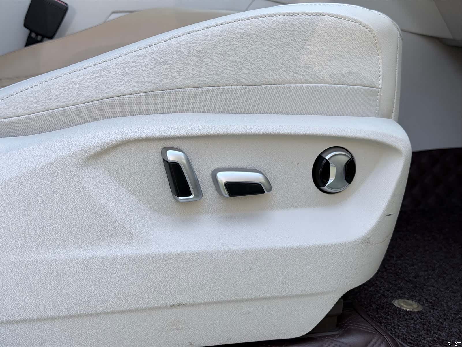 Volkswagen Viloran, 2020 11