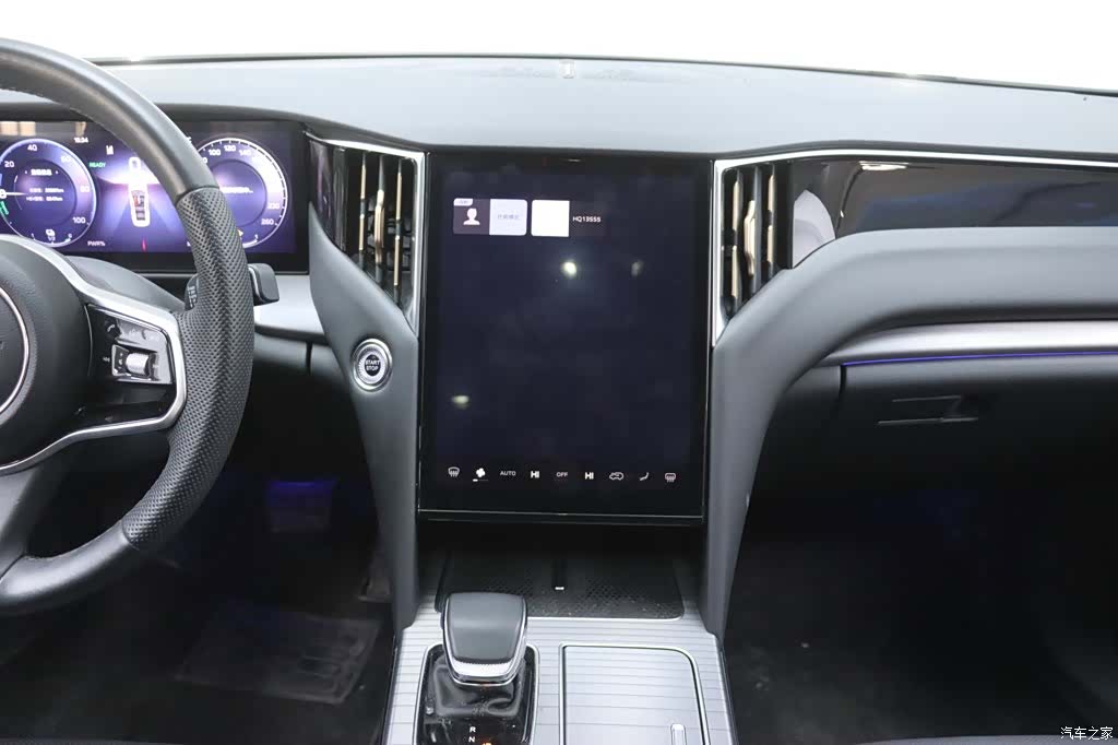 Hongqi HS7, 2024 25