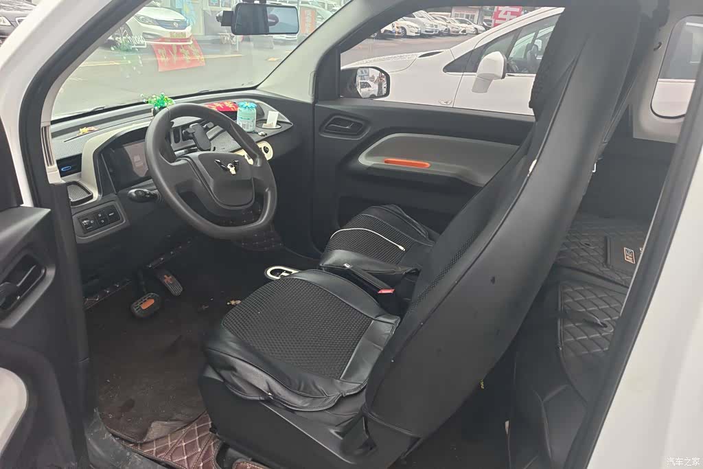Wuling MINIEV, 2021 11