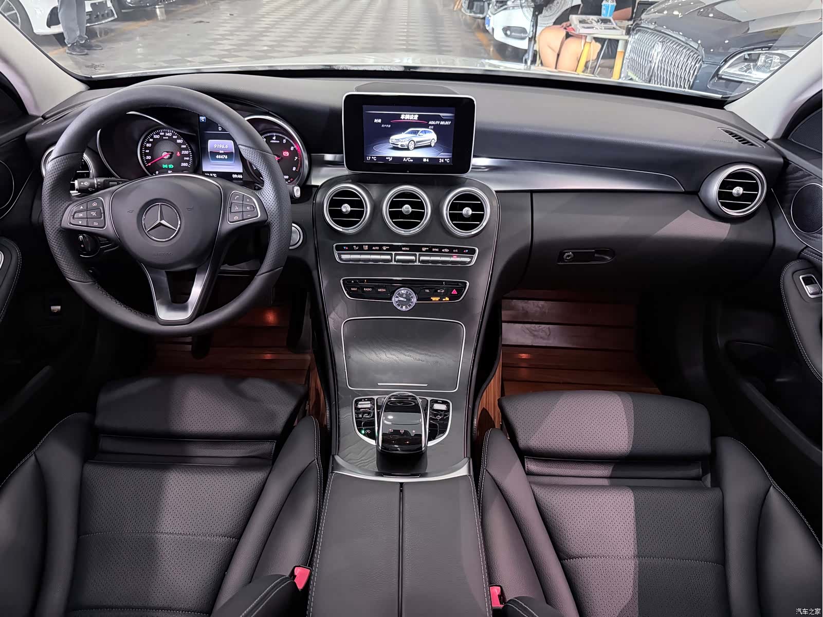 Mercedes-Benz C-Class, 2015 8