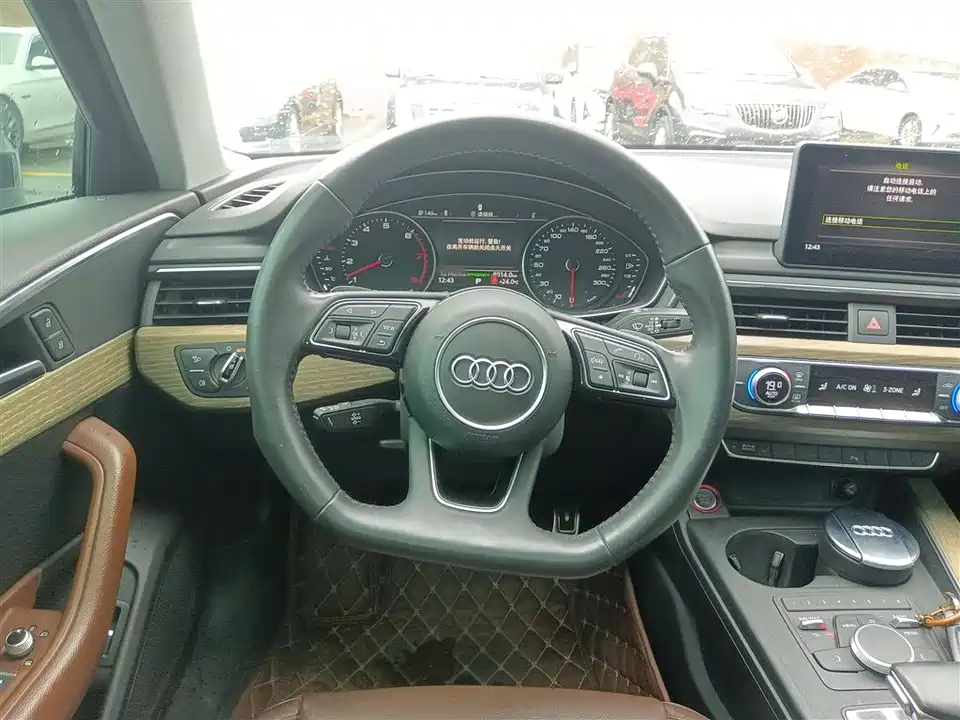 Audi A4L