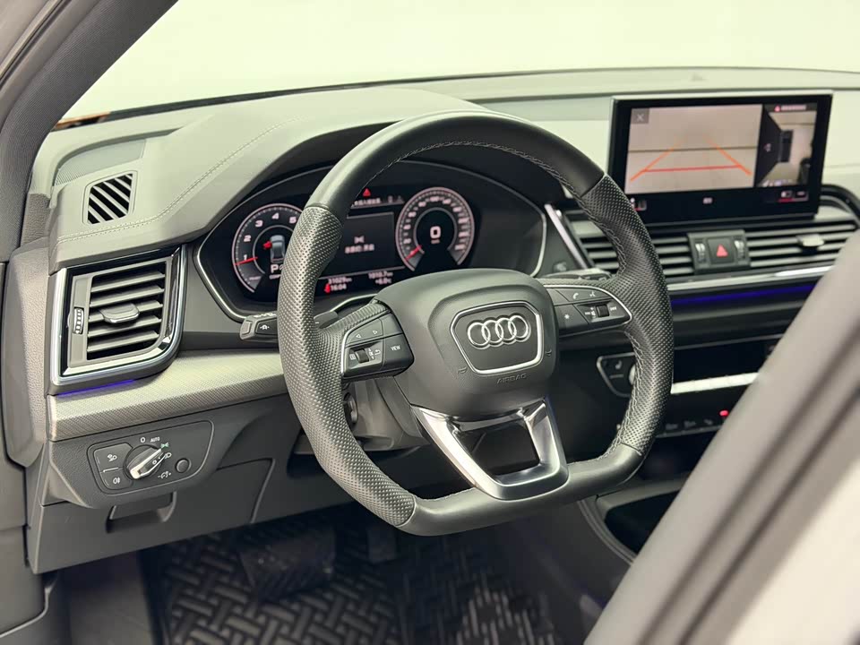 Audi Q5L Sportback