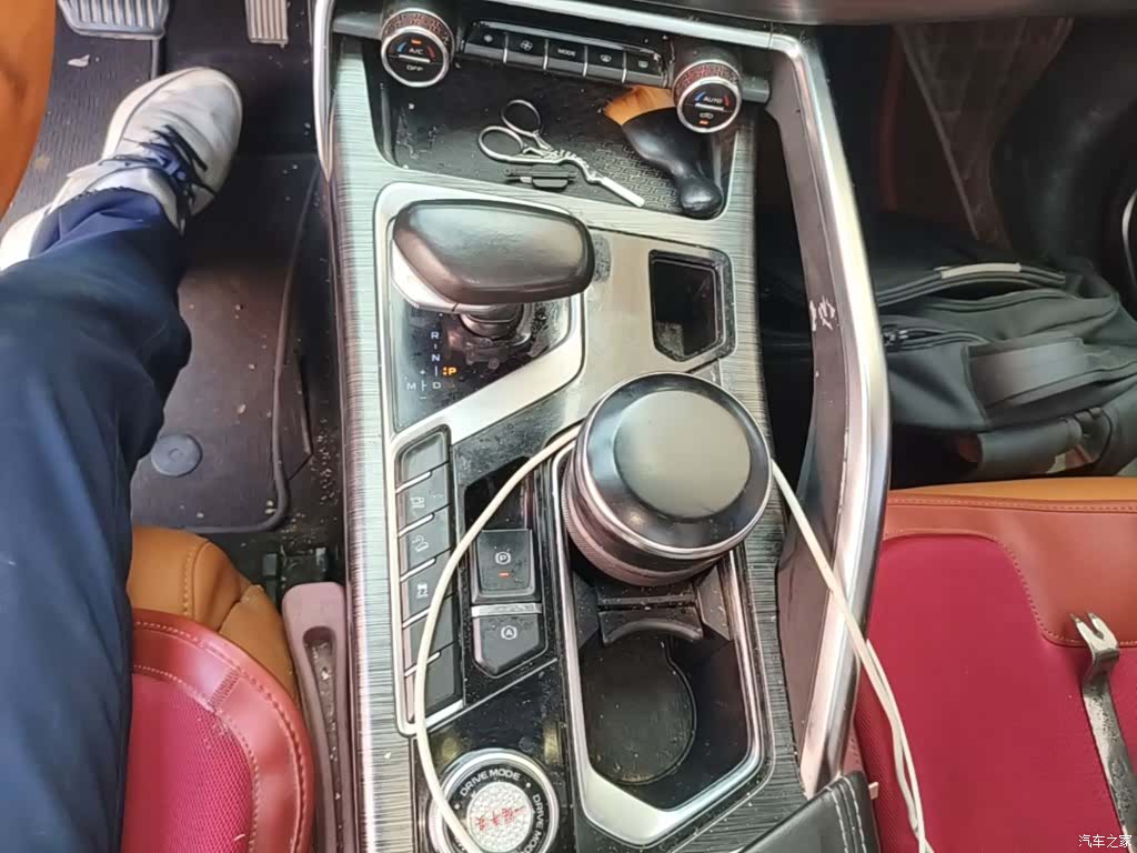 Geely Xingyue, 2020 14