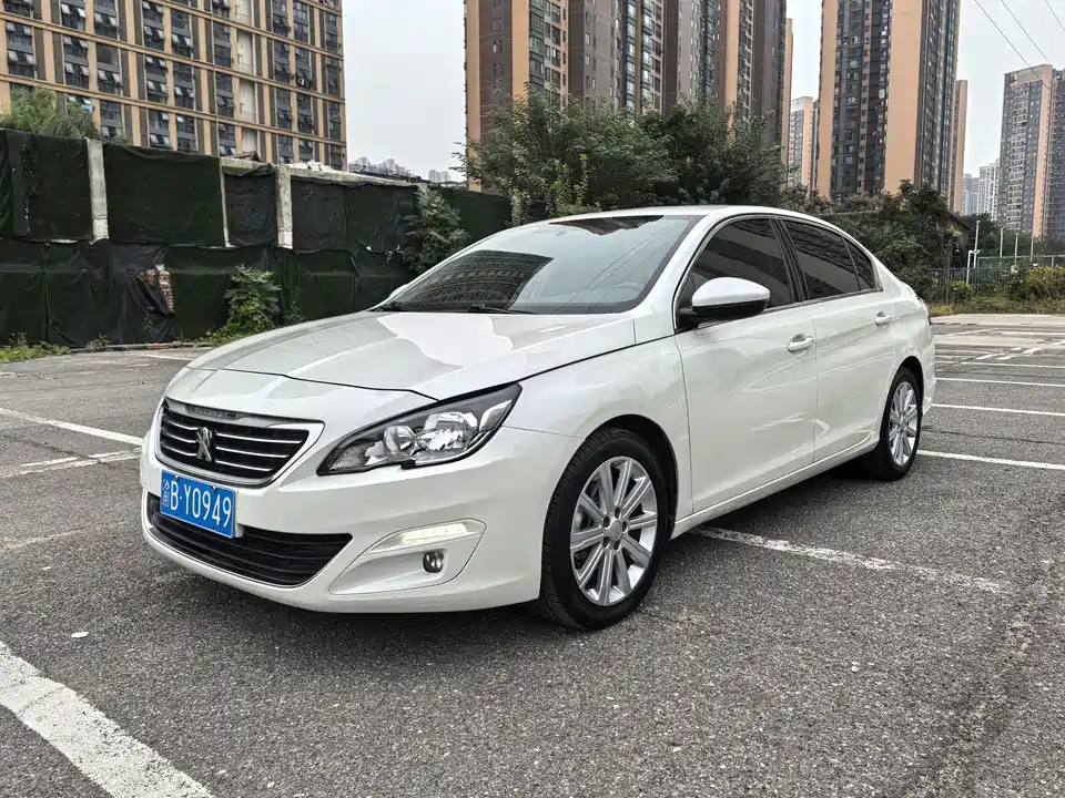 Peugeot 408
