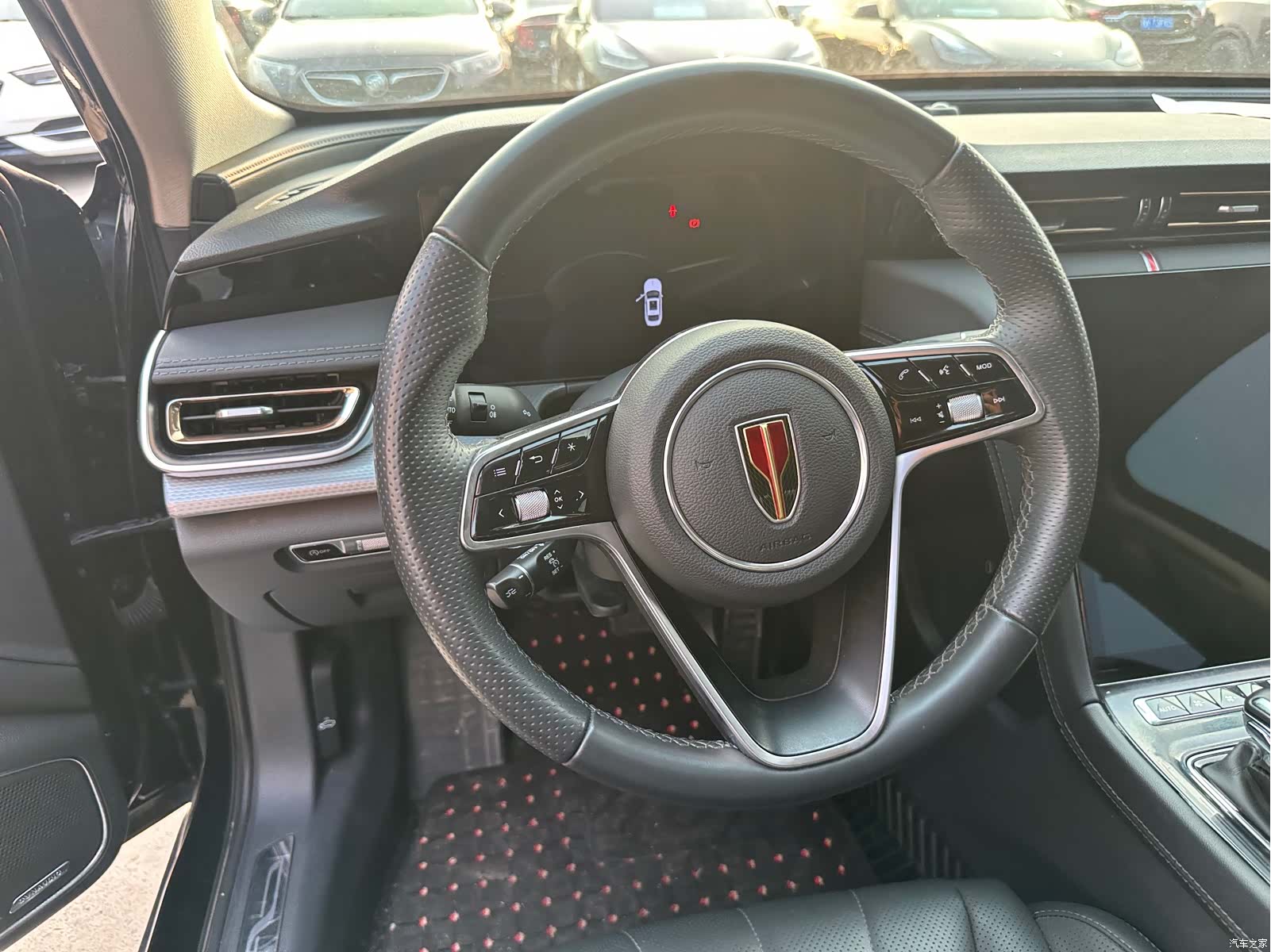 Hongqi H5, 2022 4