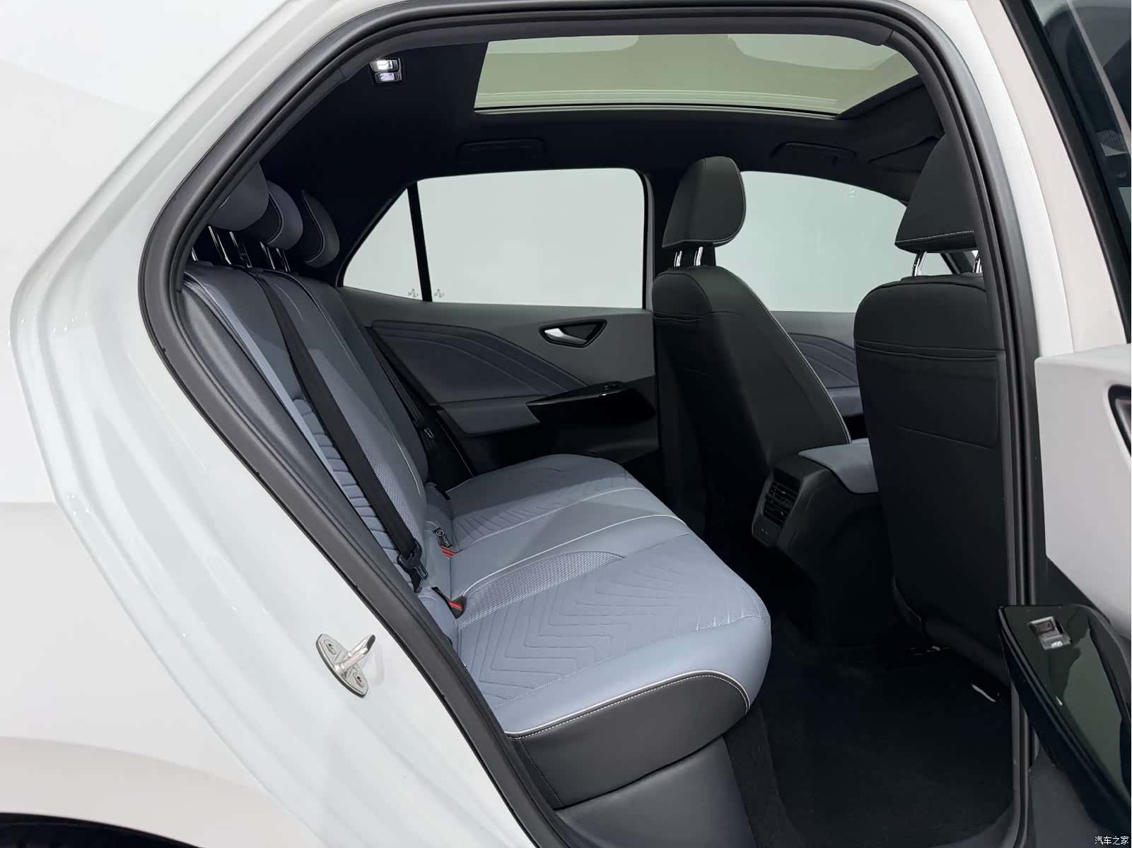 Volkswagen ID.3, 2025 20
