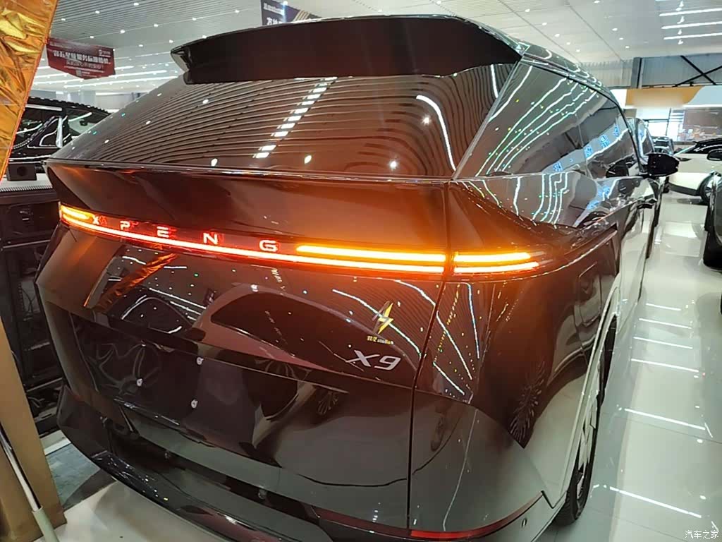 Xpeng X9, 2025 6