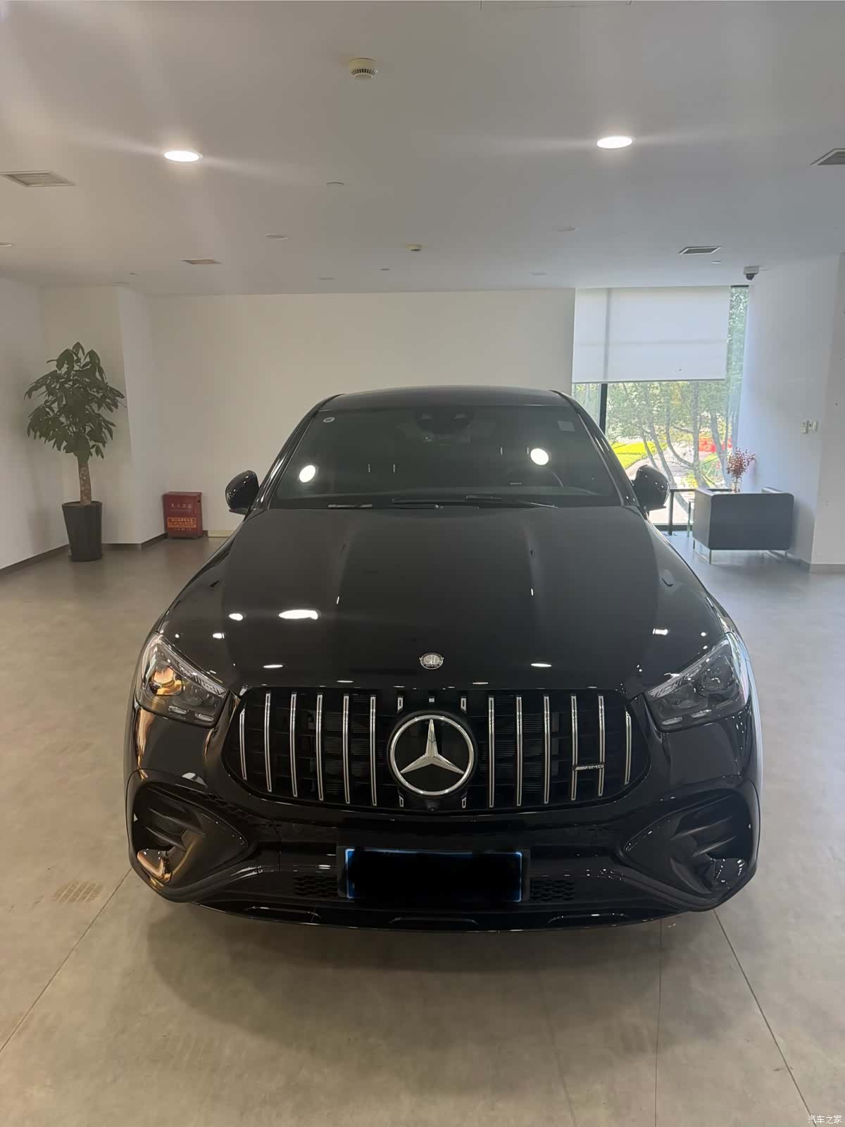 Mercedes-Benz GLE, 2025 2