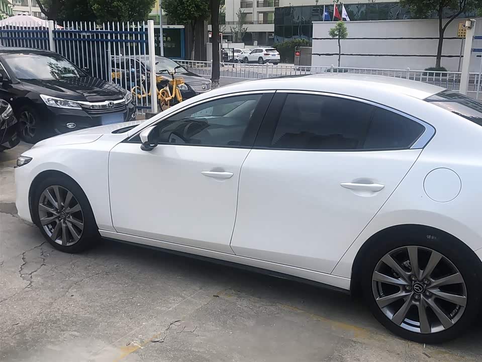 Mazda 3 Angkesaila Mazda 3 Angkesaila