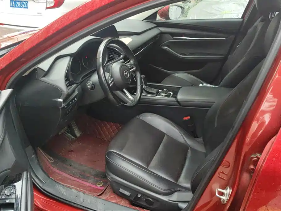 Mazda 3 Angkesaila