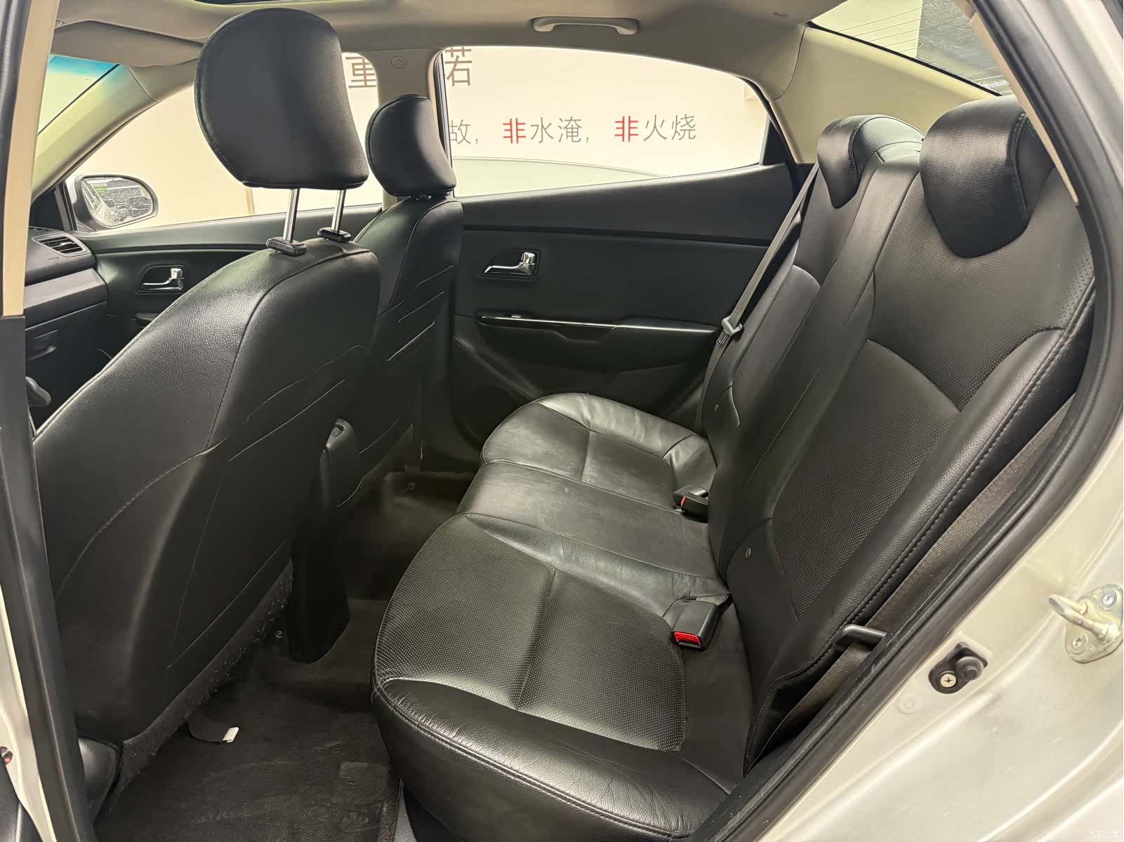 Kia K2, 2012 4