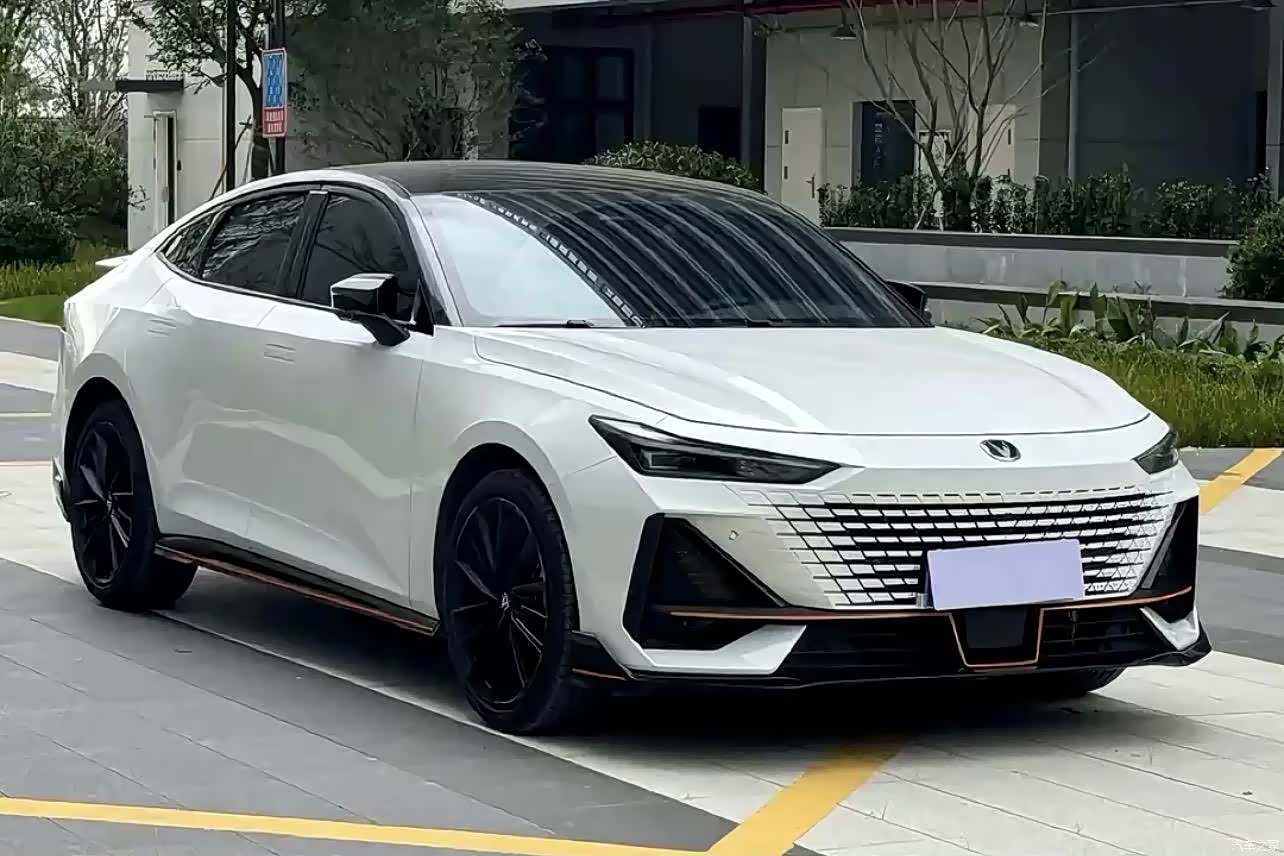 Changan UNI-V, 2022 3