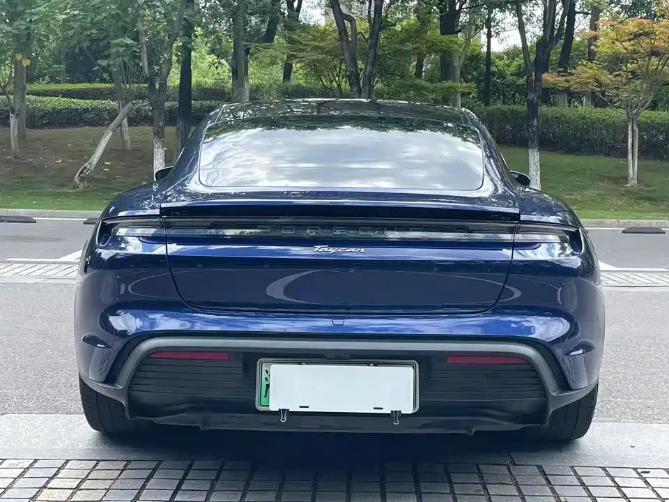 Porsche Taycan