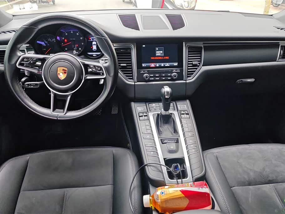 Porsche Macan Porsche Macan