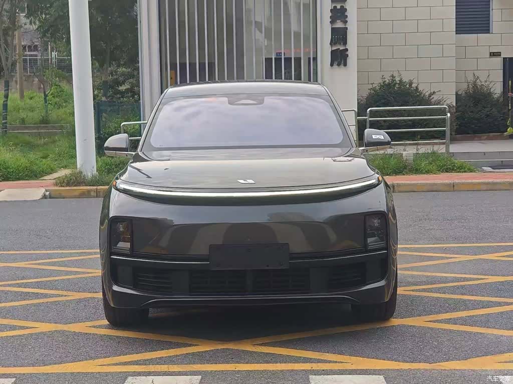 Li Auto L8, 2023 2