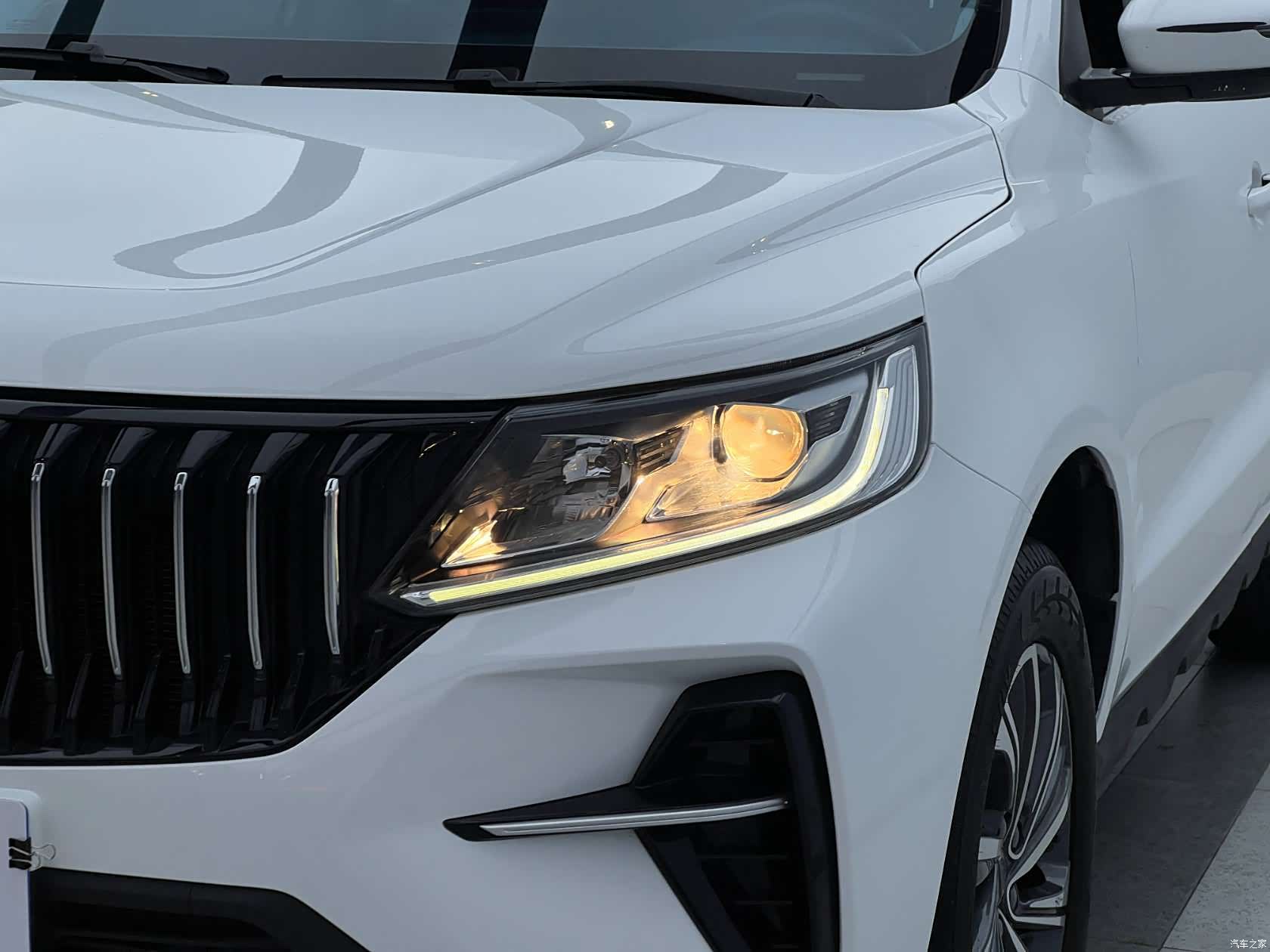 Geely X6, 2022 все фото