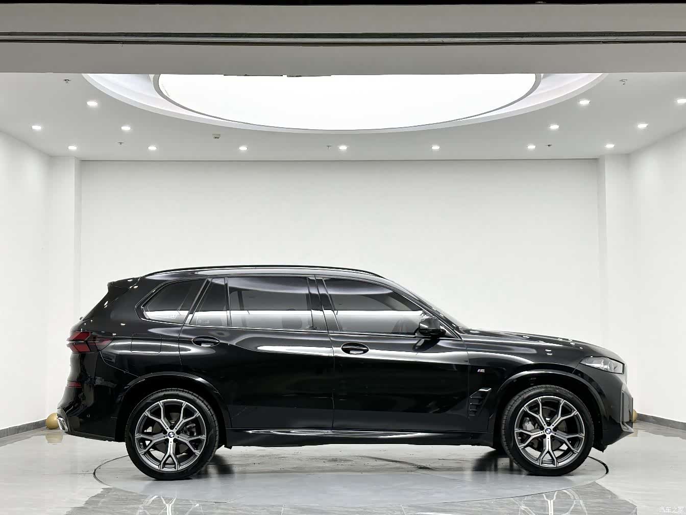 BMW X5, 2026 4