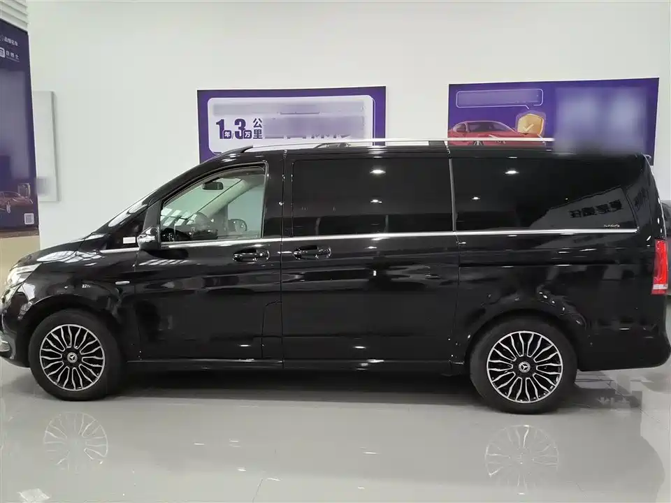 Mercedes-Benz V-class