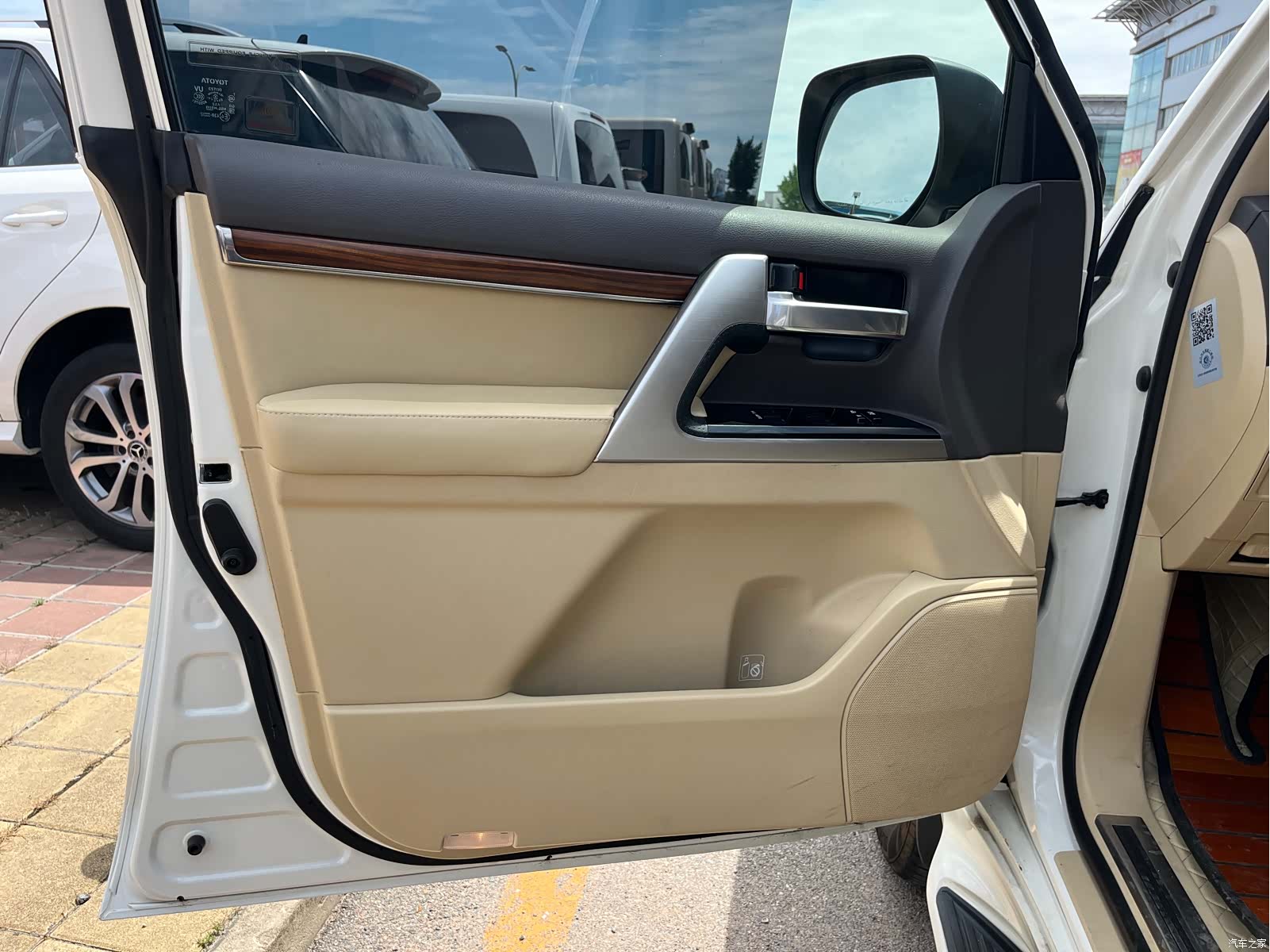 Toyota Land Cruiser, 2017 8