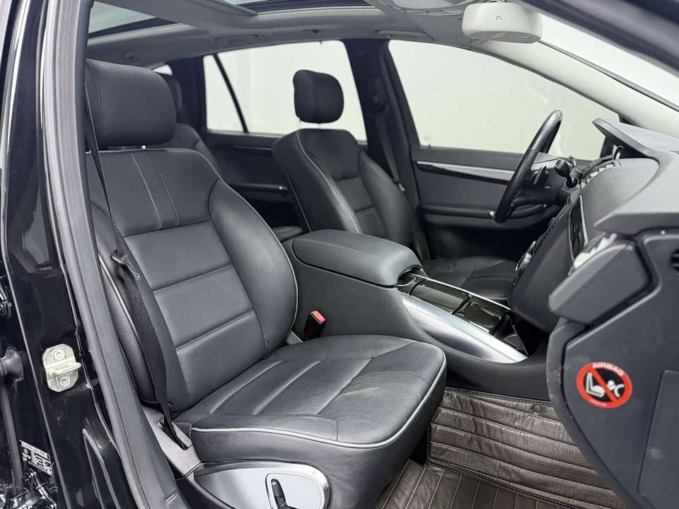 Mercedes-Benz R-class