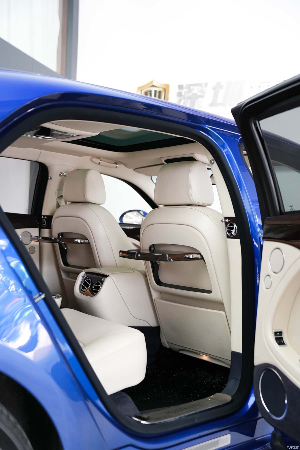 Bentley Mulsanne, 2013 24
