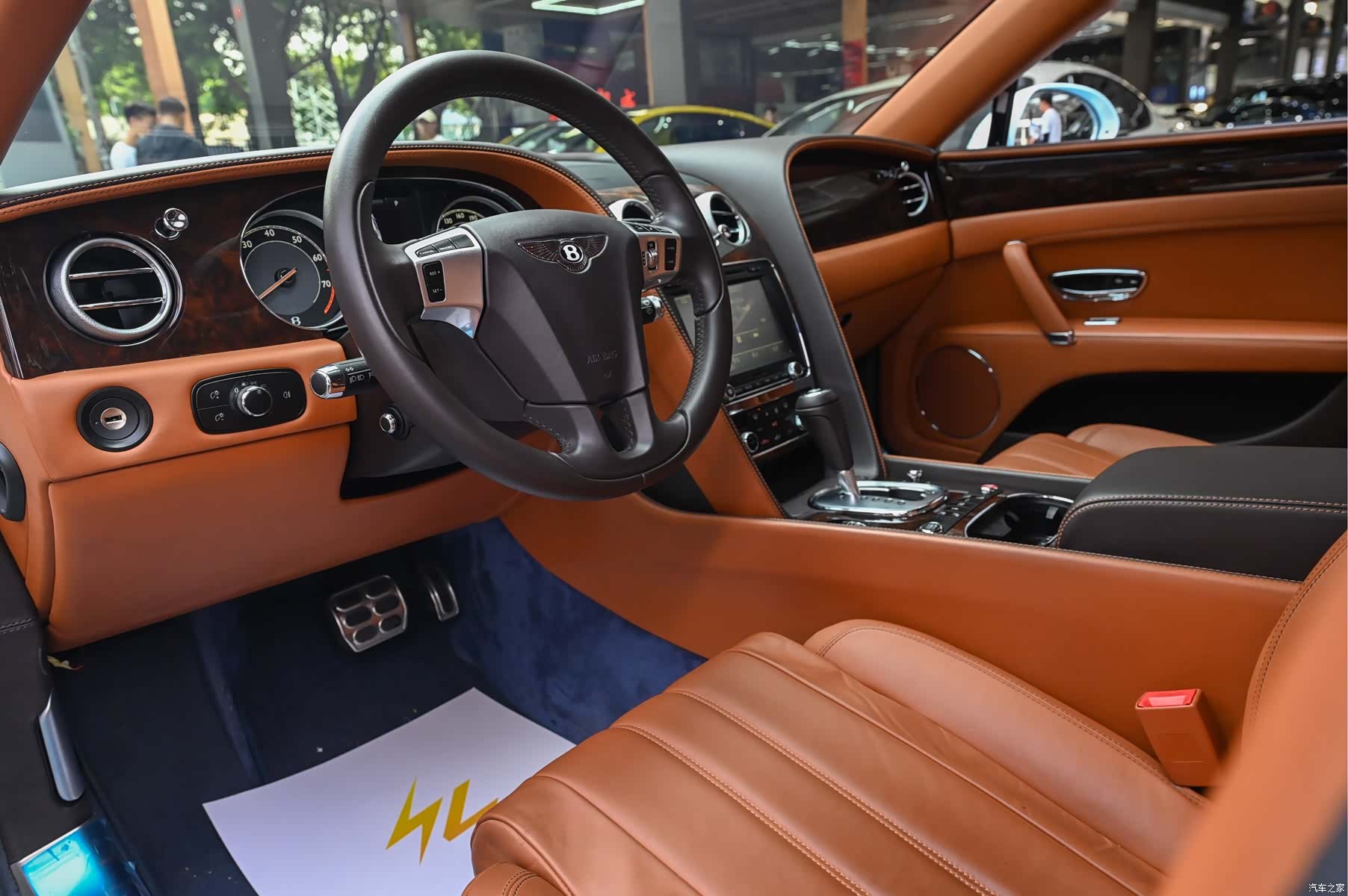 Bentley Flying Spur, 2016 7
