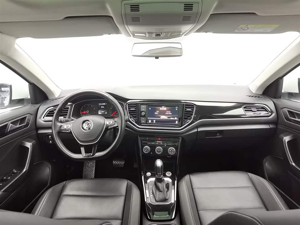 Volkswagen T-ROC exploring Songs