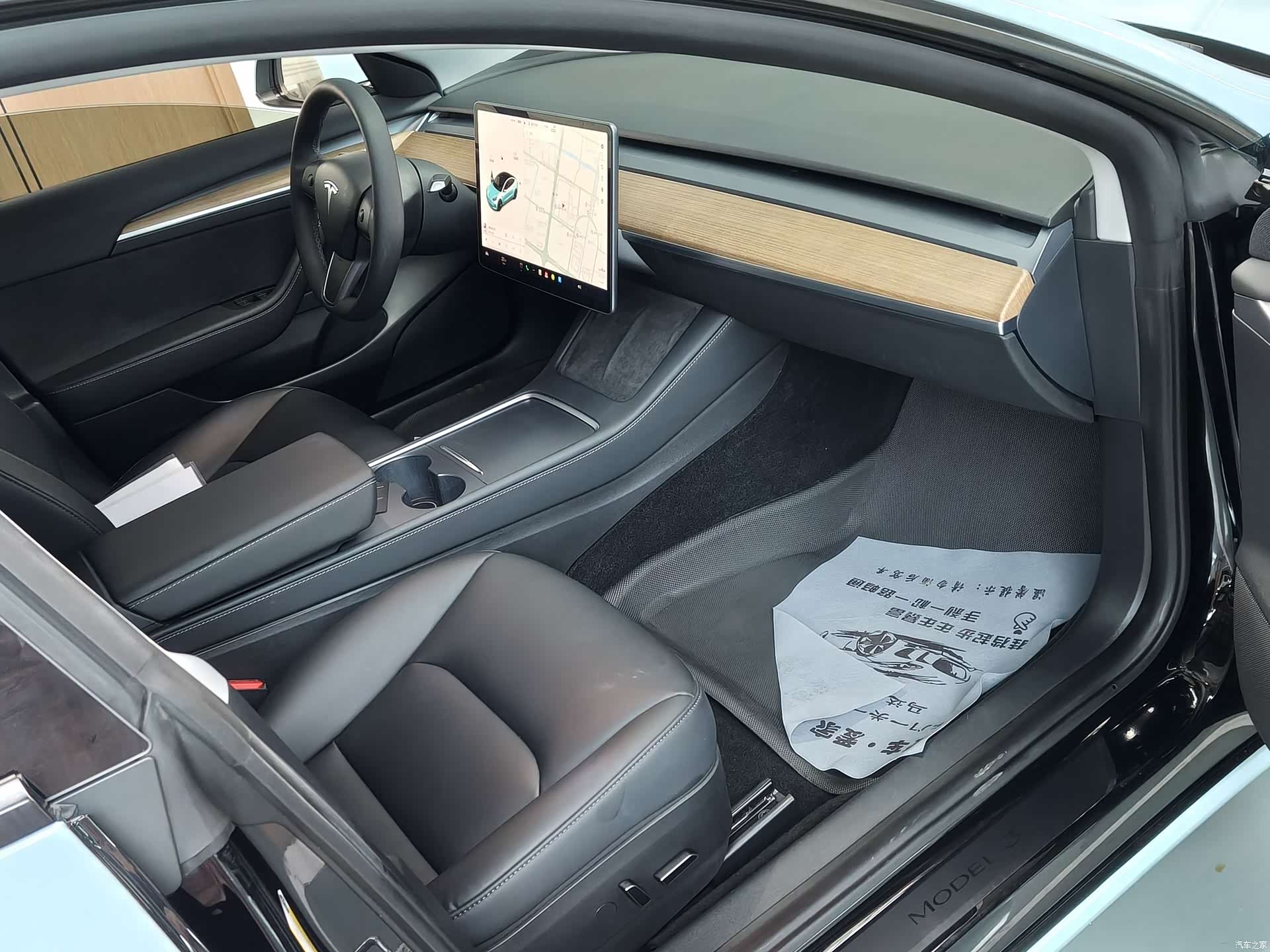 Tesla Model 3, 2022 4