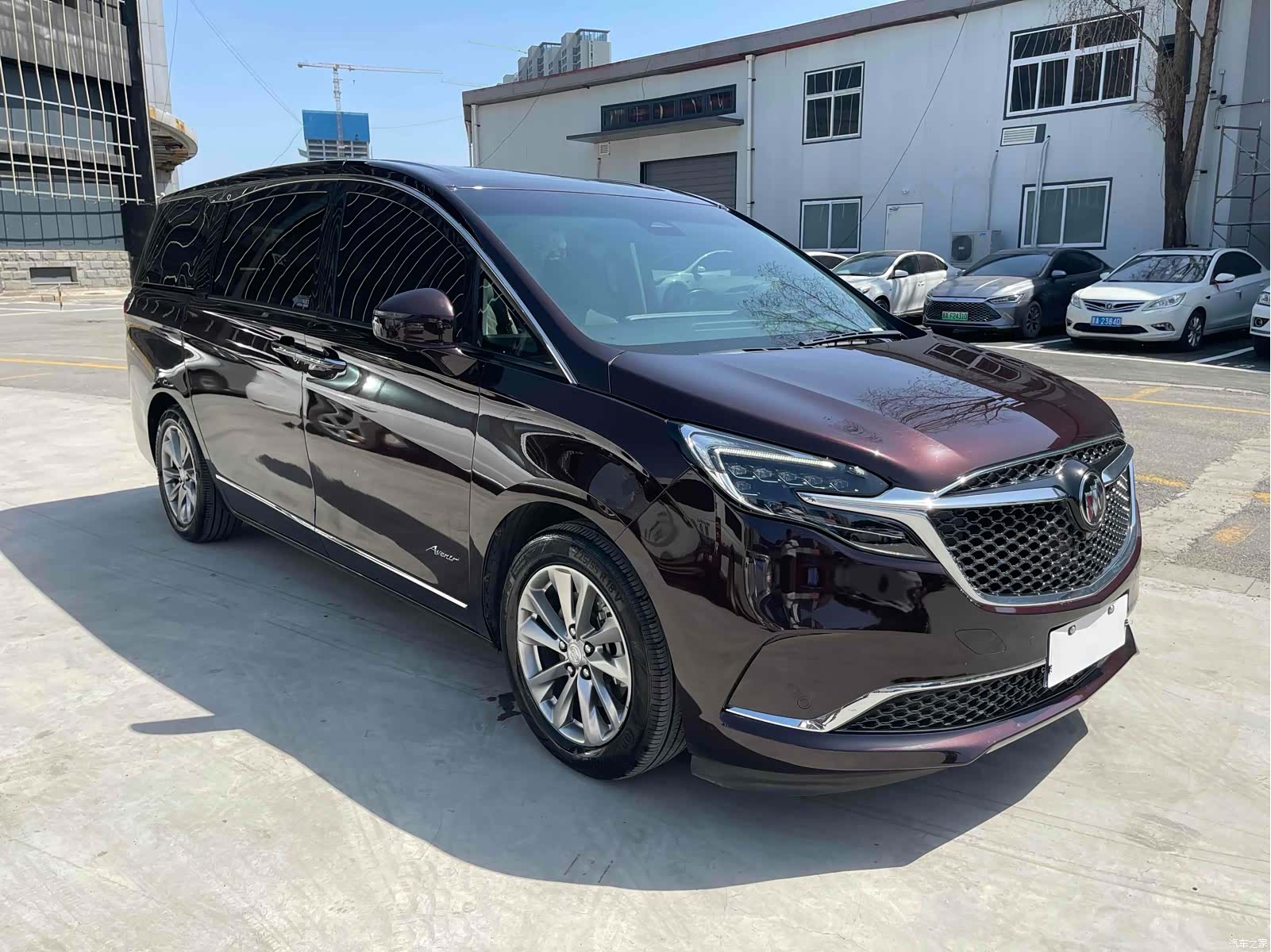Buick GL8, 2021 3