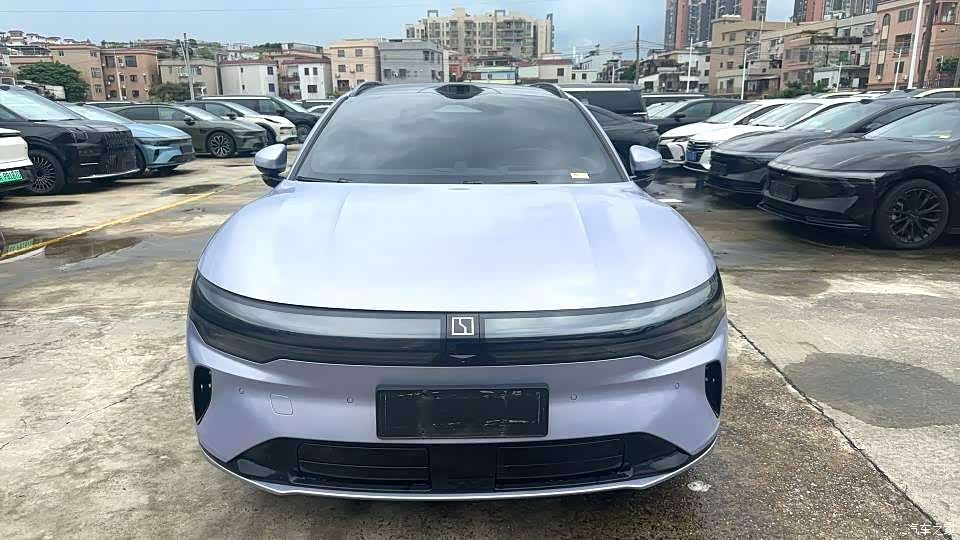 Zeekr 007, 2025 3
