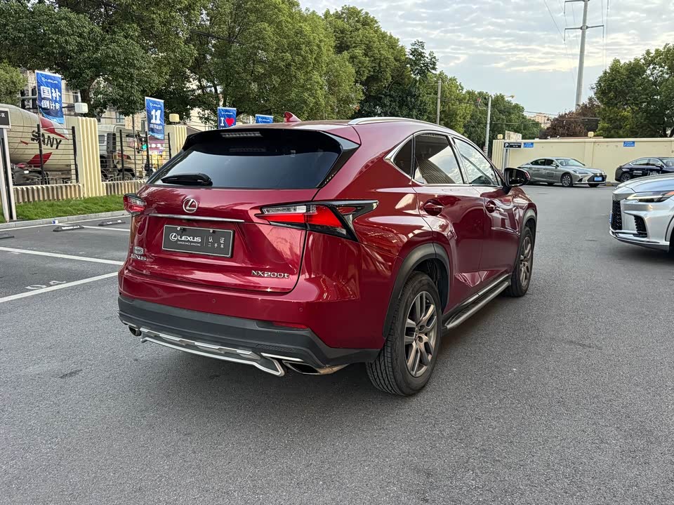 Lexus NX