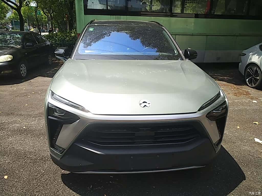 NIO ES8, 2022 3