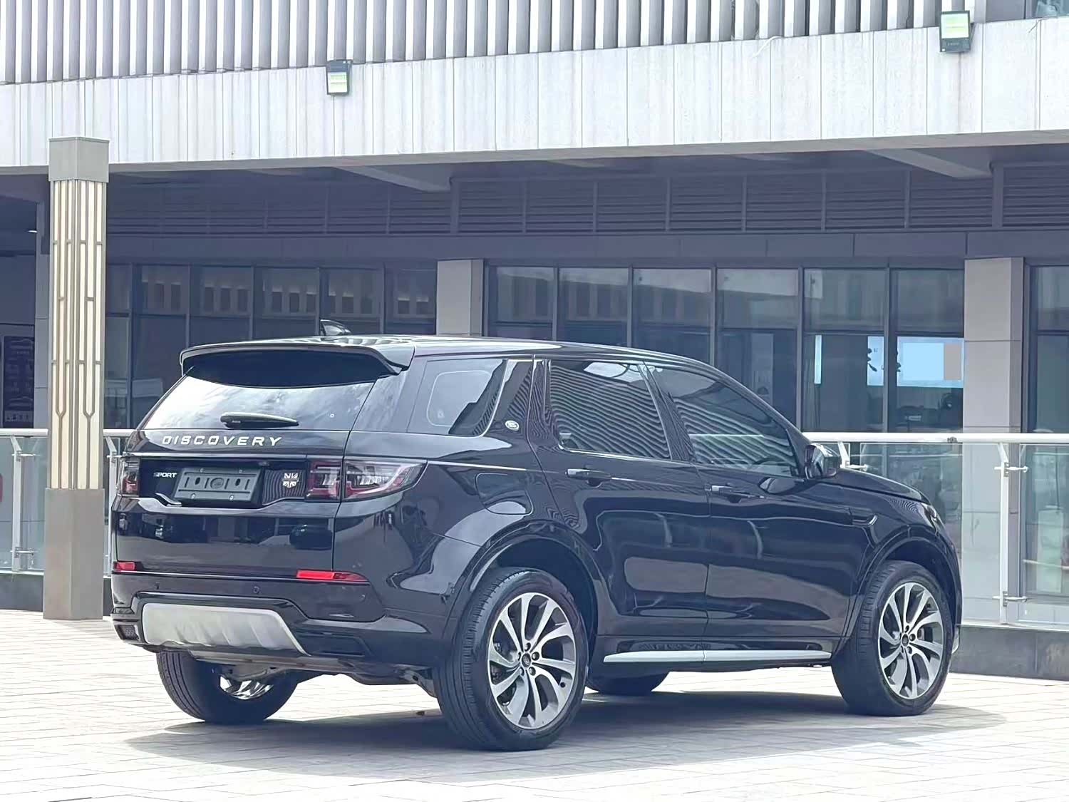 Land Rover Discovery, 2023 9