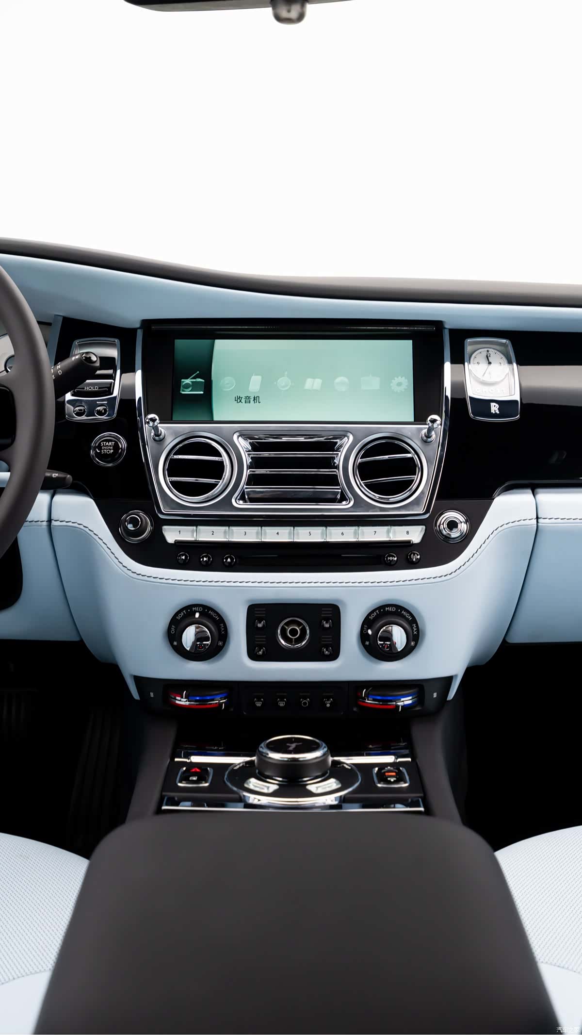 Rolls-Royce Ghost, 2016 10