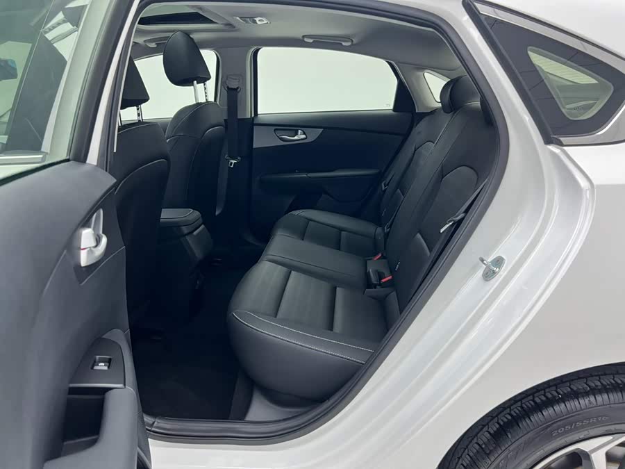Kia K3 2024, фото 18