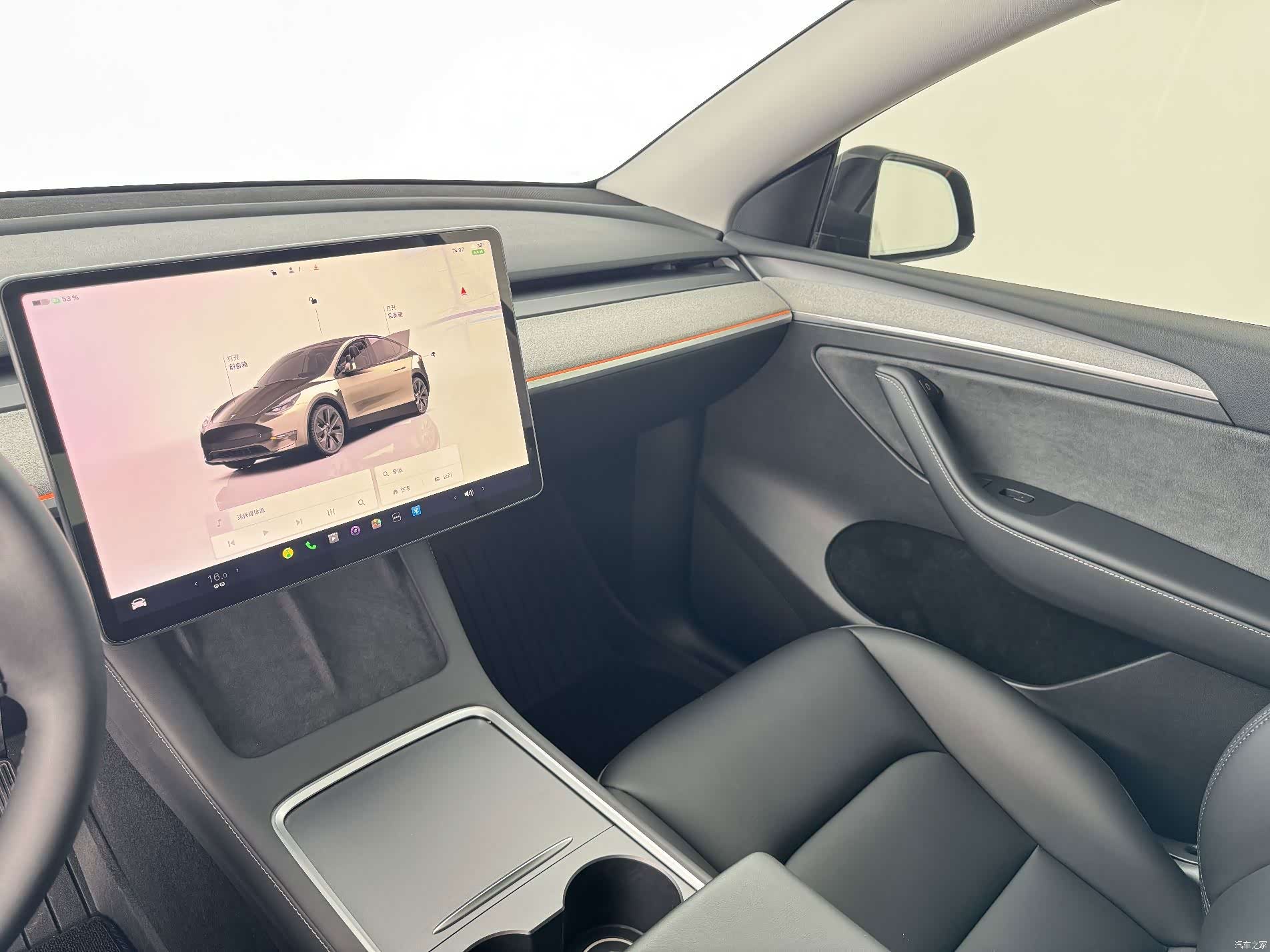 Tesla Model Y, 2024 14