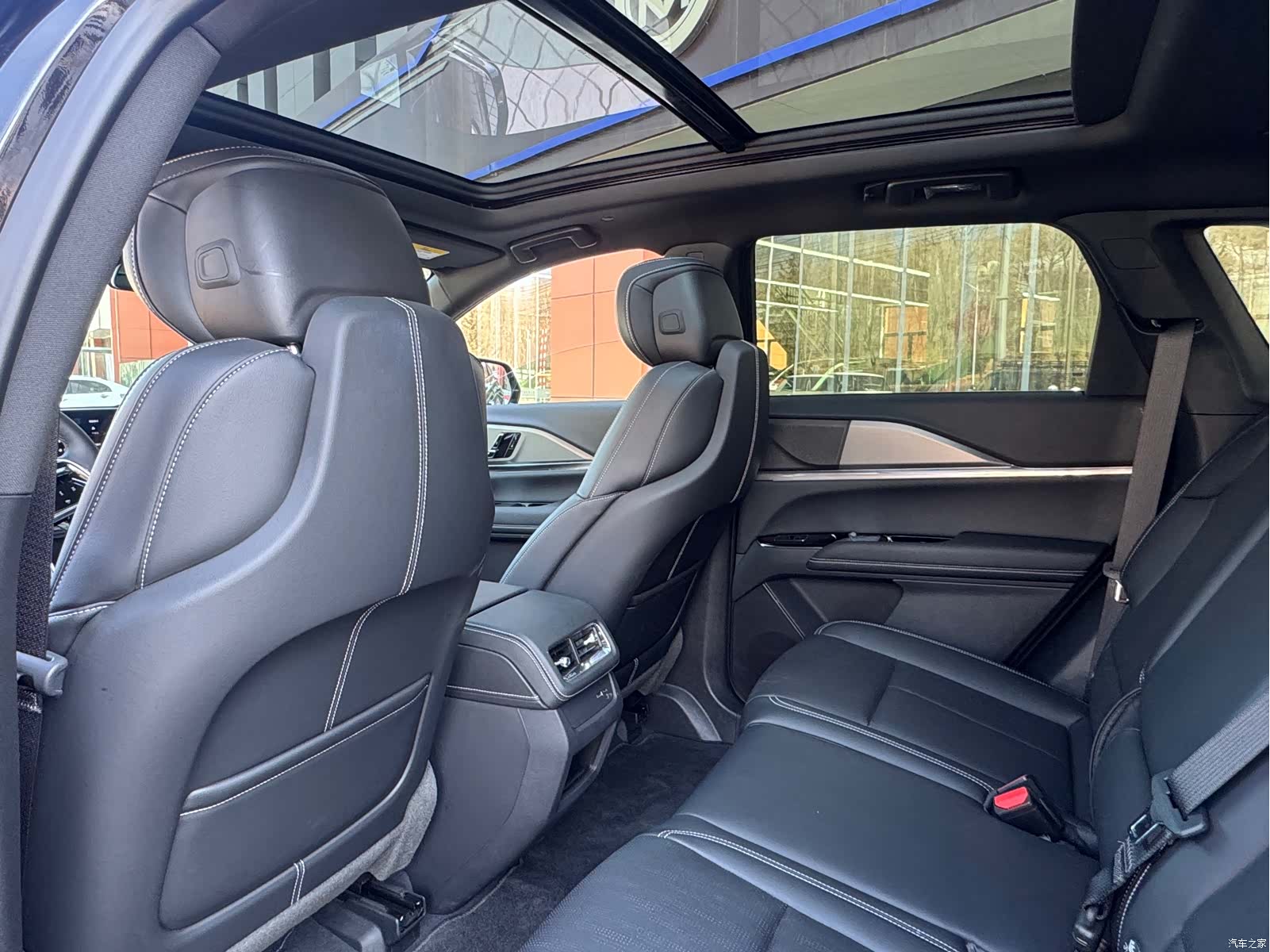 Cadillac XT5, 2026 11