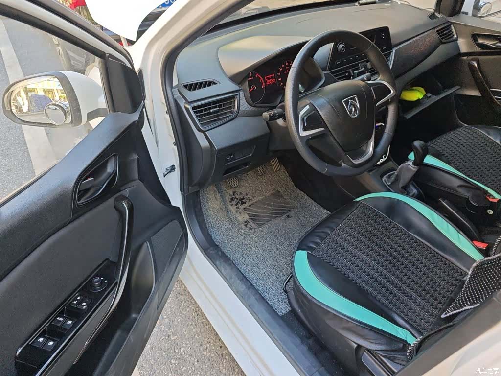 Wuling 310, 2018 17