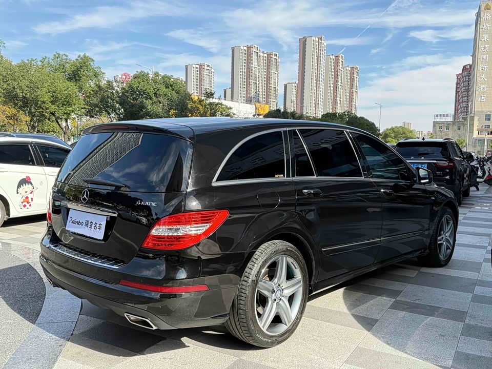 Mercedes-Benz R-class