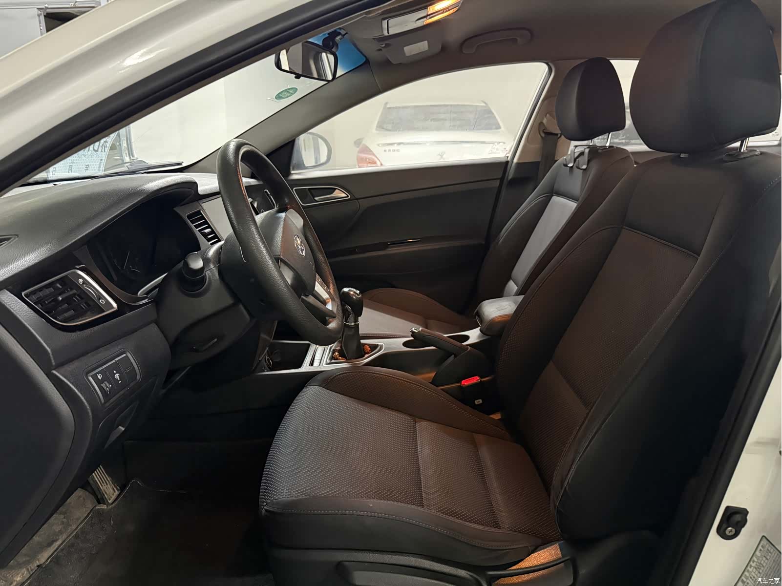 Hyundai GL, 2014 6