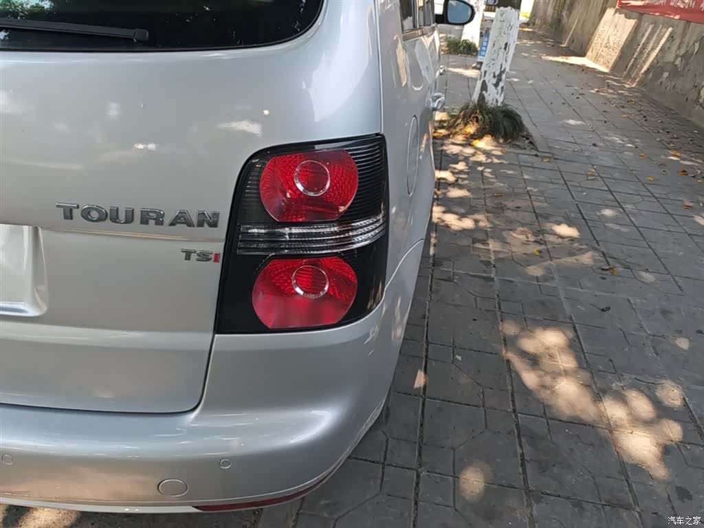 Volkswagen 5, 2014 8