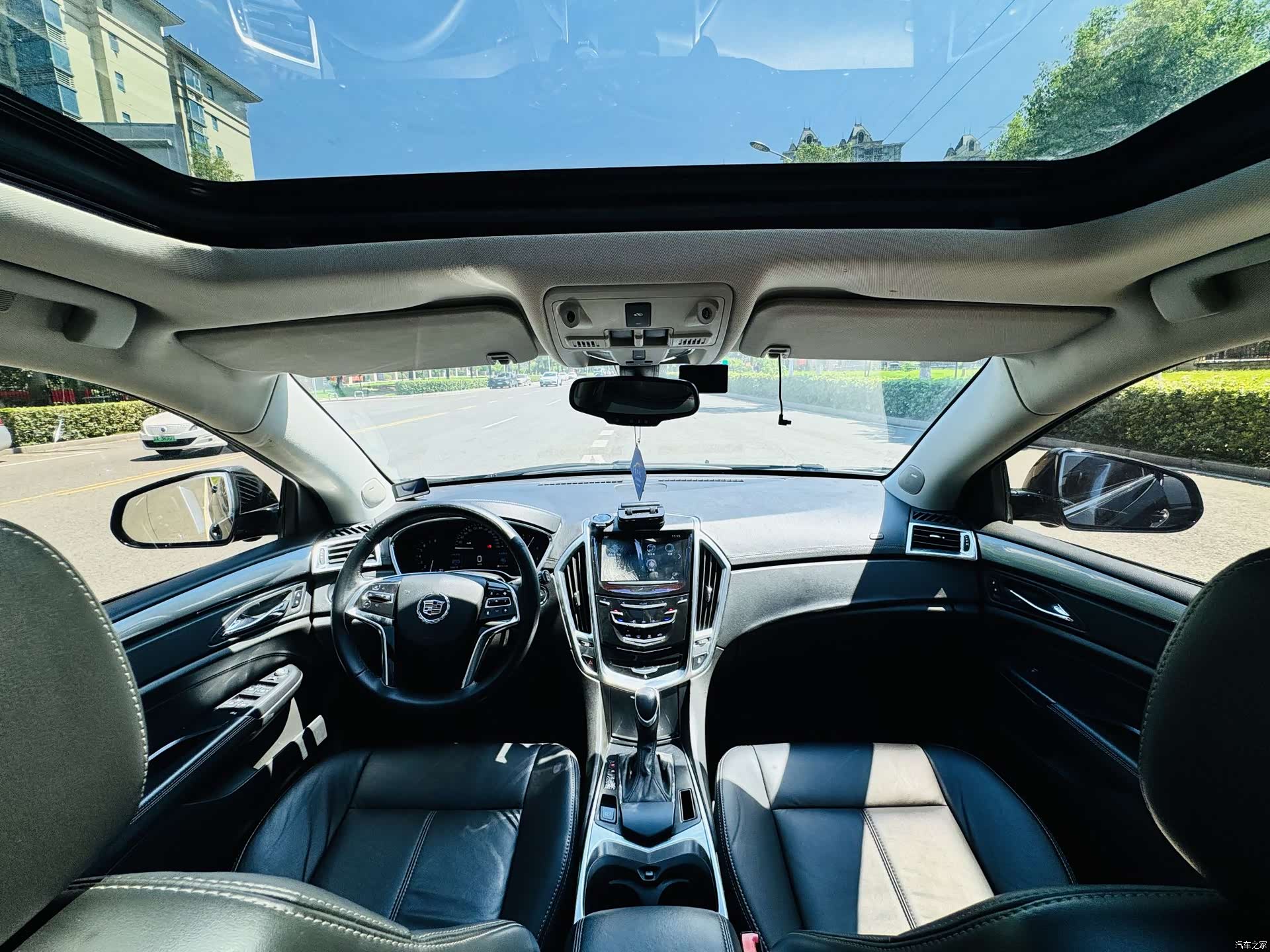 Cadillac SRX, 2014 4