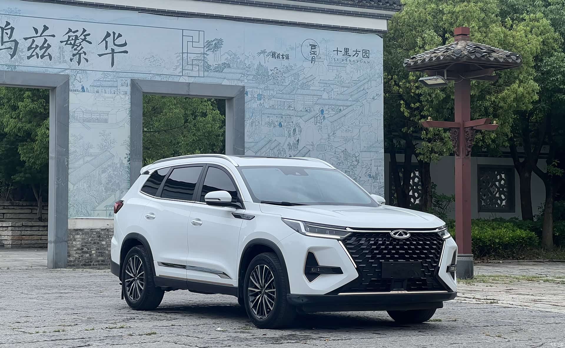 Chery Tiggo 8, 2022 3