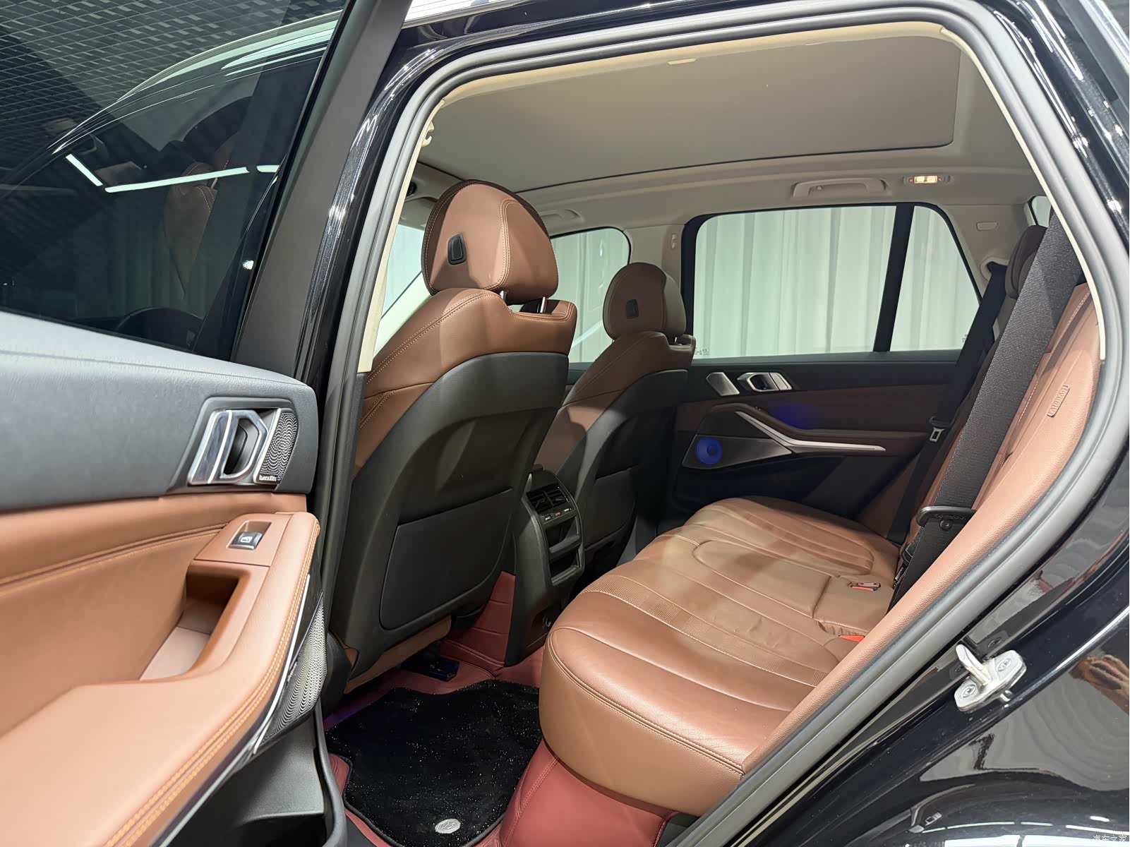 BMW X5, 2021 9