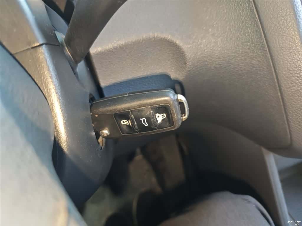 Volkswagen 5, 2014 9