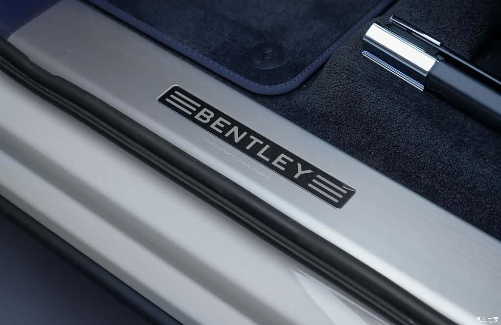 Bentley Bentayga, 2025 25