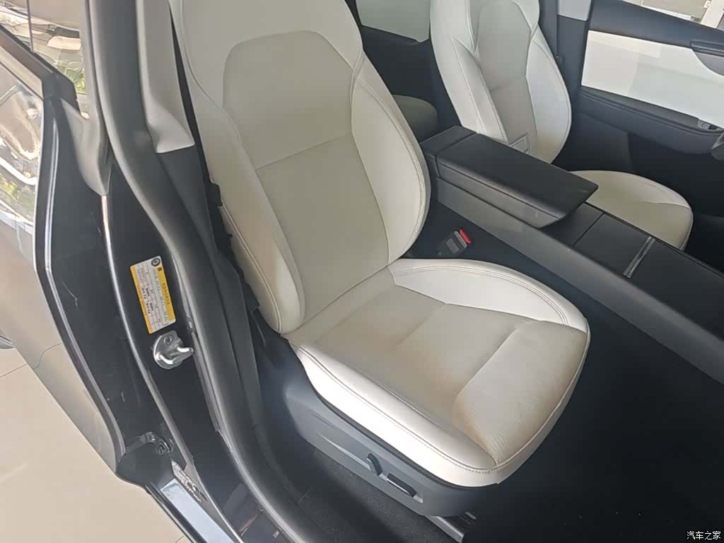 Tesla Model Y, 2025 25