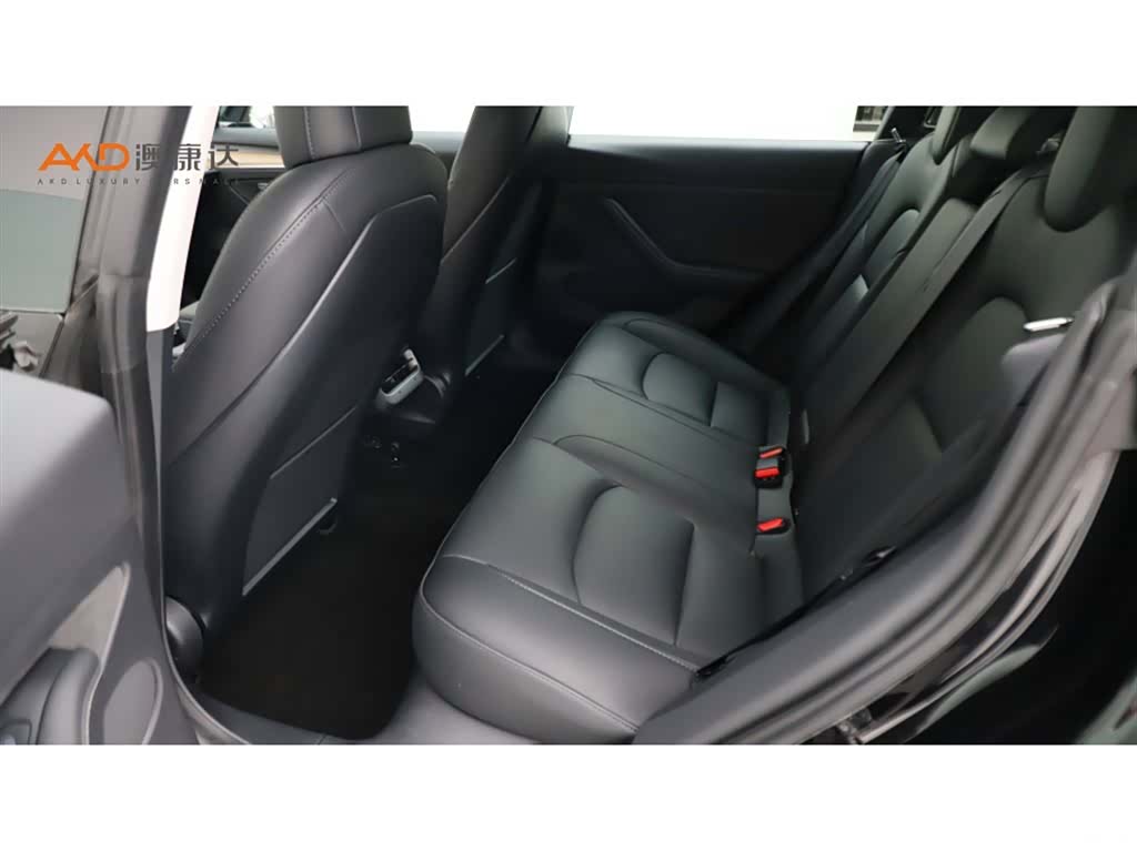 Tesla Model 3, 2022 7